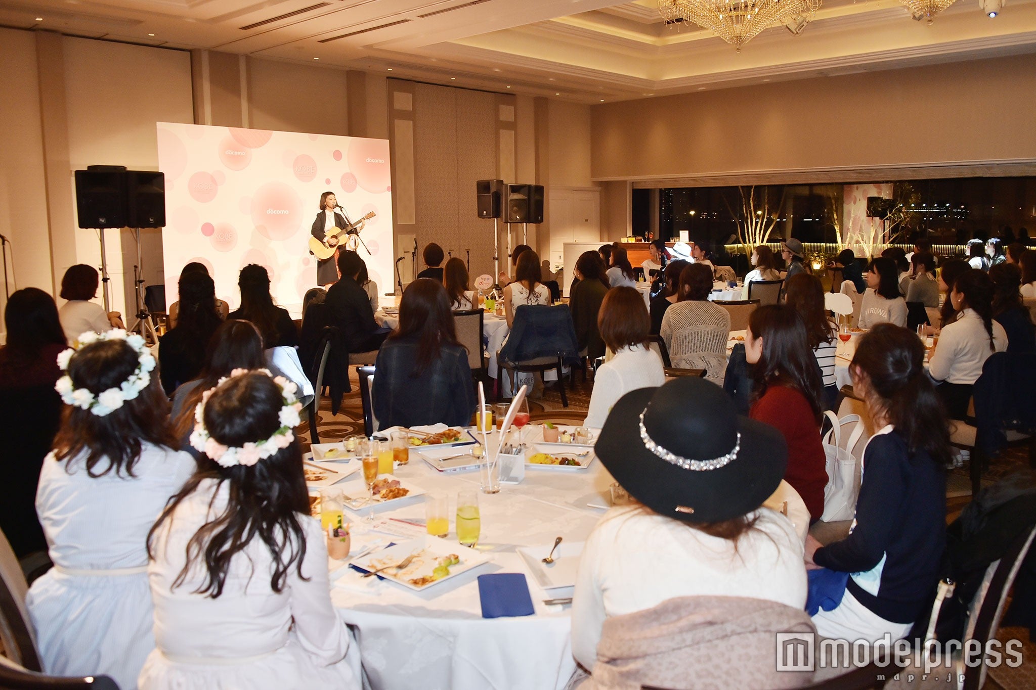 三戸なつめのライブ（C）モデルプレス