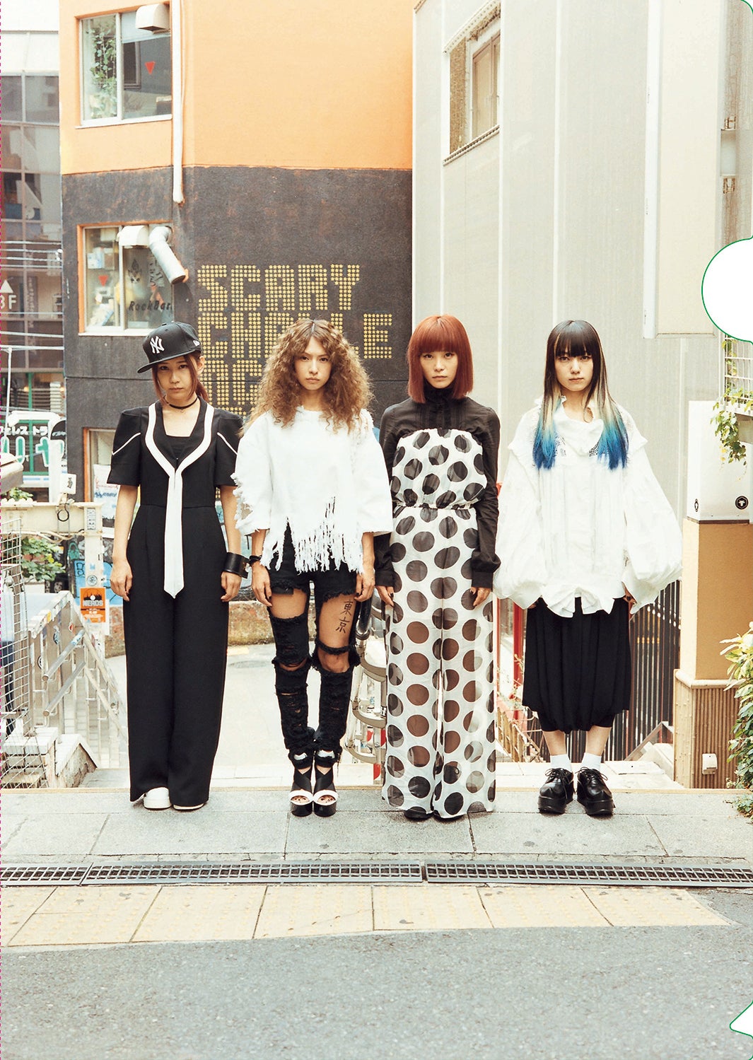 特典のクリアファイル／「SCANDAL ぴあ」