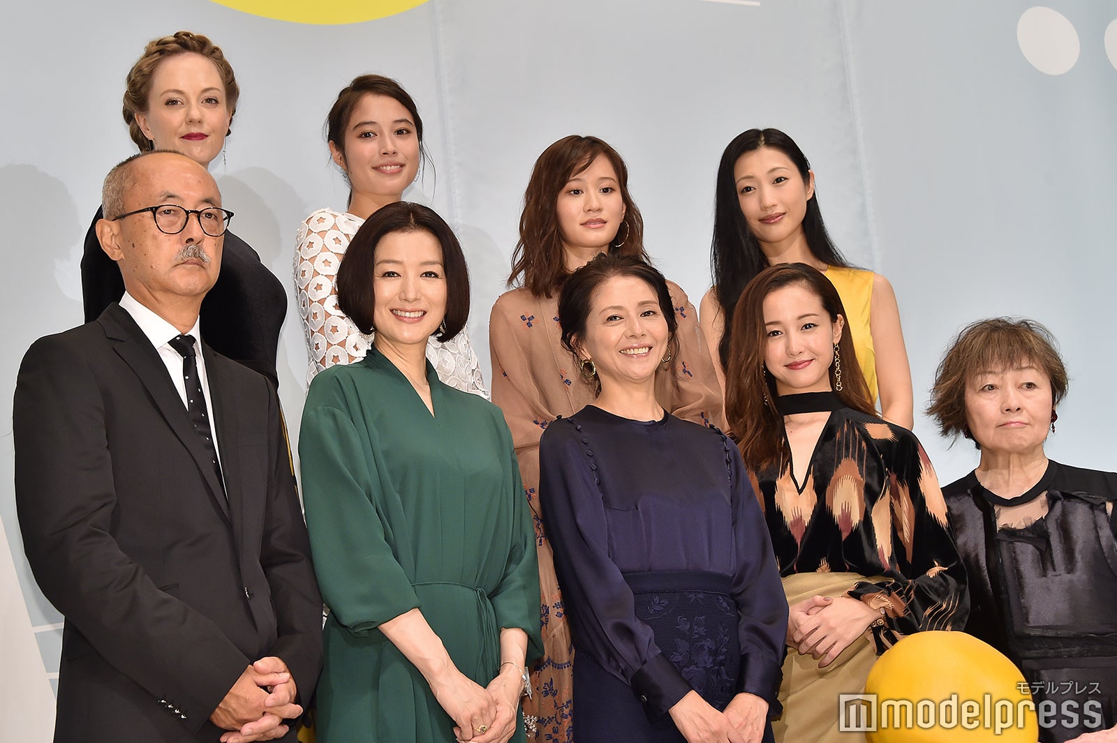 （前列左から）生野慈朗監督、鈴木京香、小泉今日子、沢尻エリカ、筒井ともみ（後列左から）シャーロット・ケイト・フォックス、広瀬アリス、前田敦子、壇蜜（C）モデルプレス