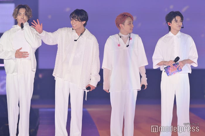 8LOOM(C)モデルプレス