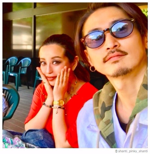 窪塚洋介、妻・PINKYと出産前最後の旅行へ