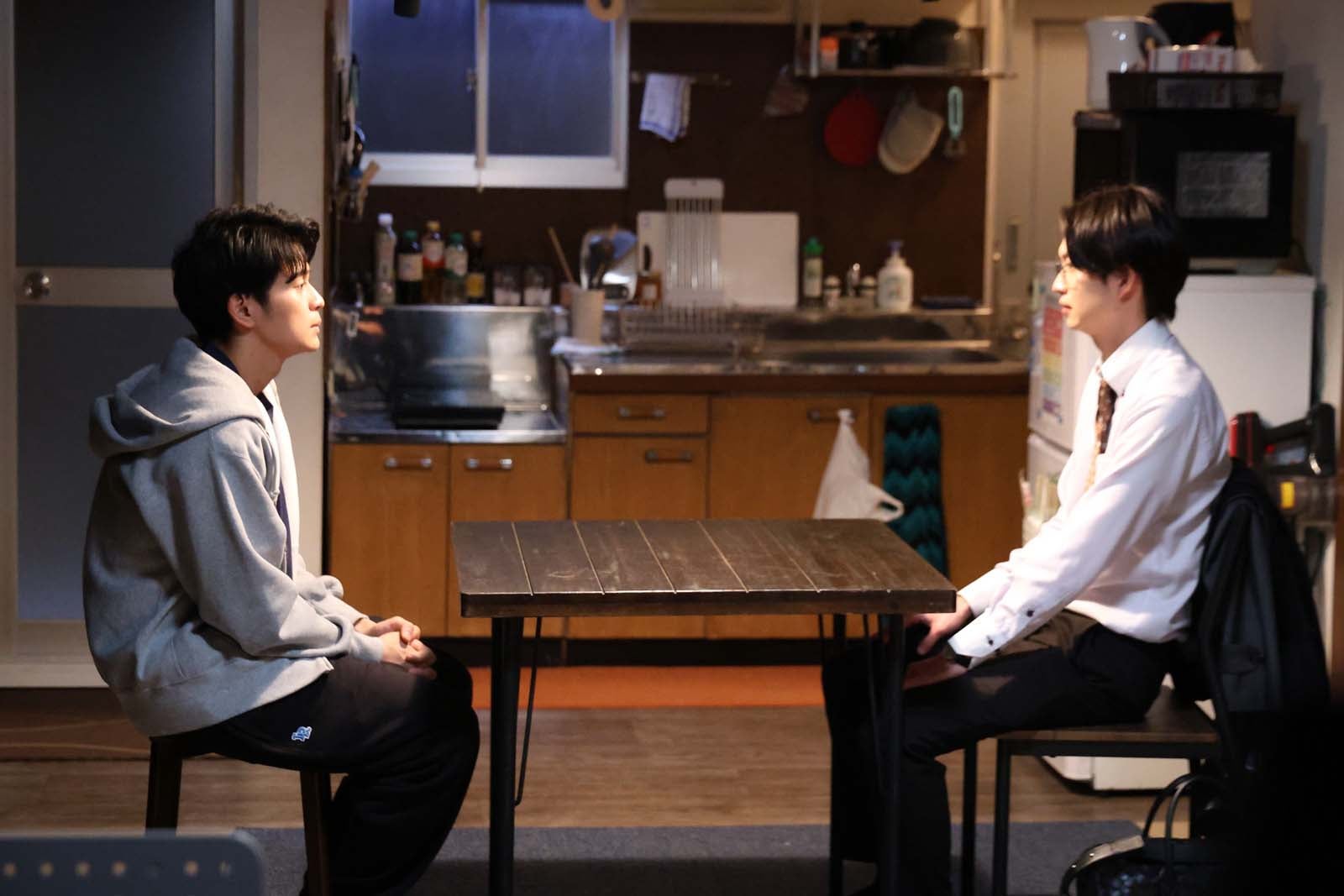 眞栄田郷敦、綱啓永「366日」第10話より（C）フジテレビ