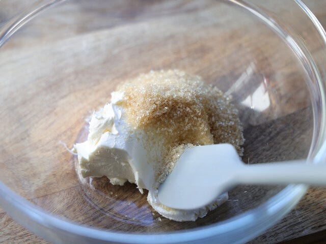 ボウルにAを入れ滑らかになるまで混ぜる