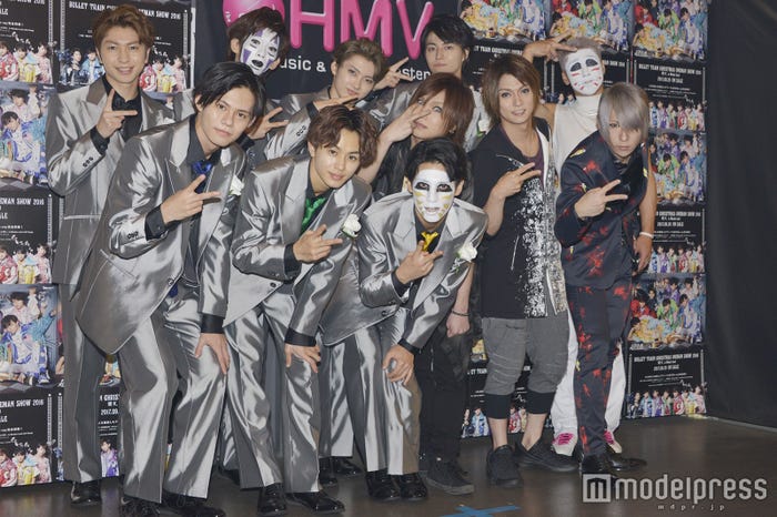 「超フェス」最終日はゴールデンボンバー (C)モデルプレス