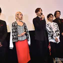 （左から）福士誠治、日南響子、竜星涼、須賀健太、加藤雅也、高橋メアリージュン（C）モデルプレス