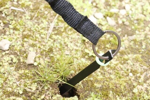 ダイソーのペグ用蓄光リング（12個）をペグに装着
