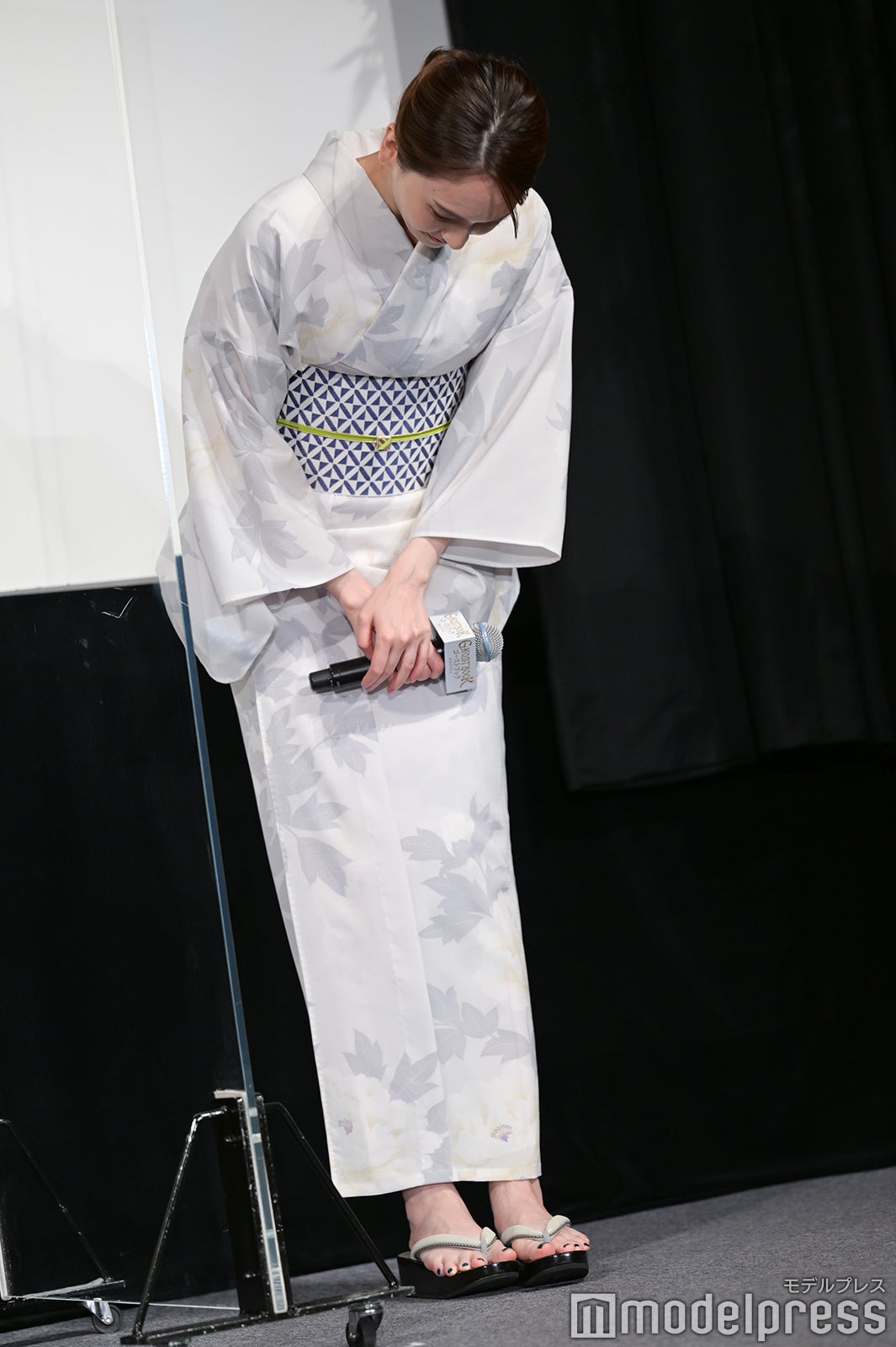 画像14/40) 新垣結衣、浴衣姿で登場 七夕の願いごと披露＜ゴースト