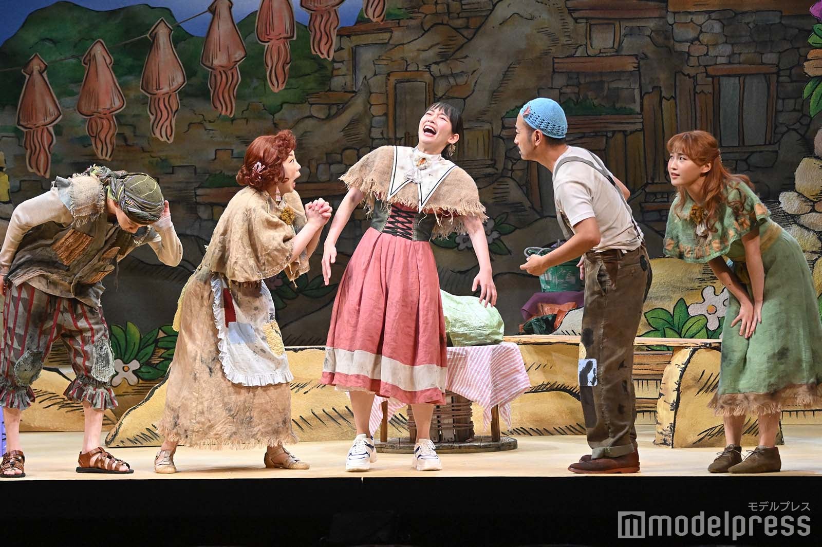 吉岡里帆ら出演者のゲネプロの様子 （C）モデルプレス