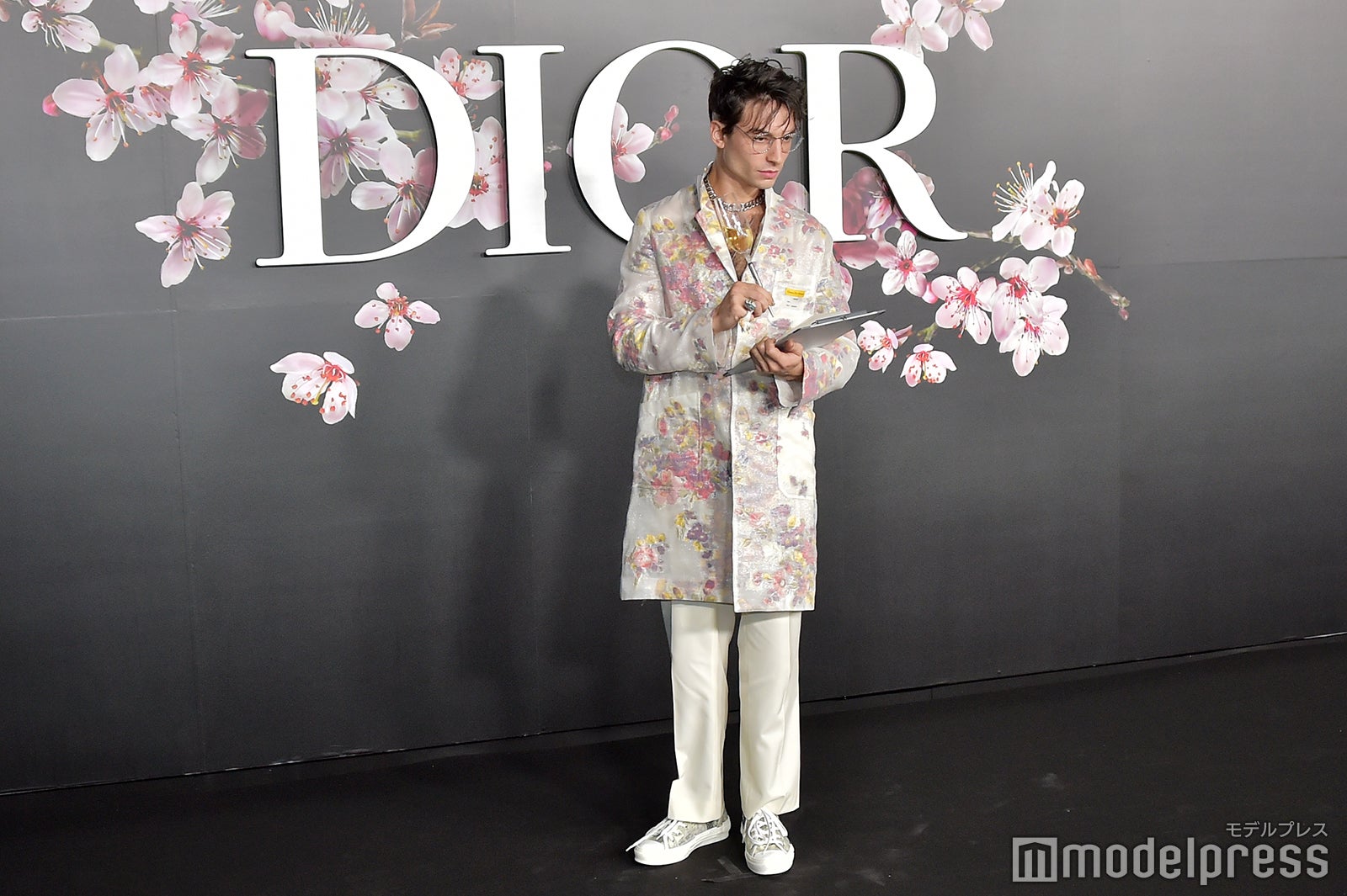 エズラ・ミラー （C）モデルプレス