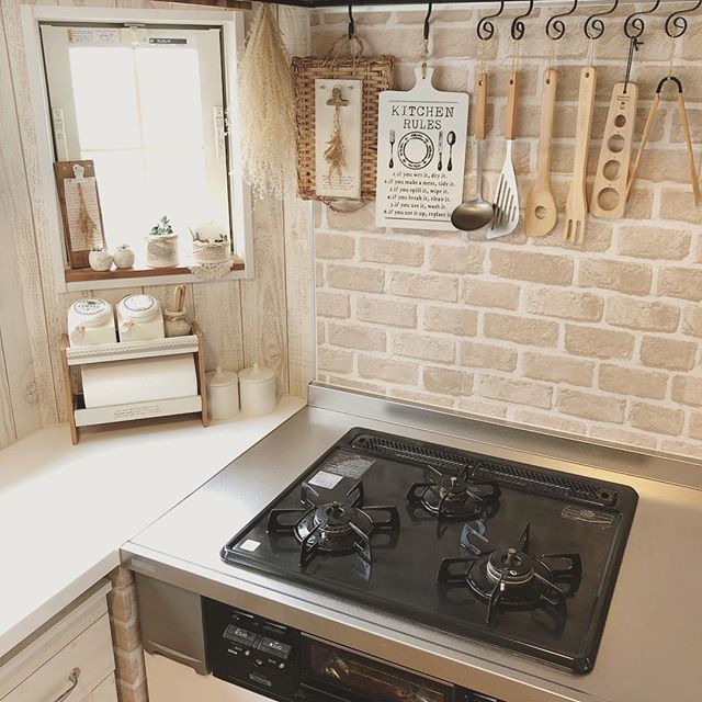 100均でおしゃれにdiy 台所の快適な空間づくりを一挙ご紹介 モデルプレス