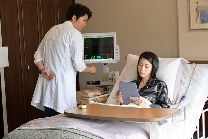 『祈りのカルテ 研修医の謎解き診察記録』第5話より(C)日本テレビ
