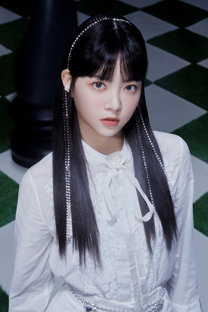 ホン・ウンチェ/LE SSERAFIM(P)&(C)SOURCE MUSIC