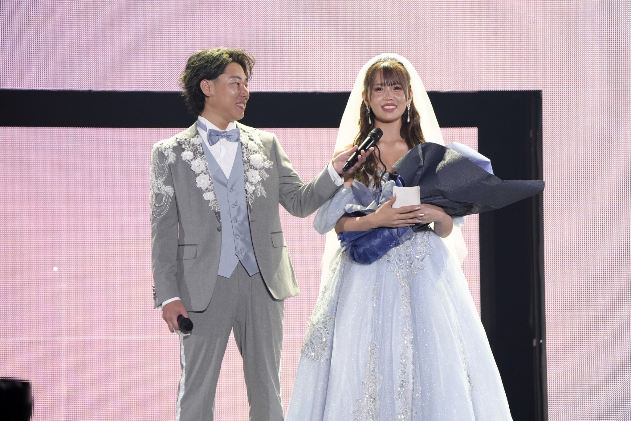 はんくん、るな（C）上飯坂一