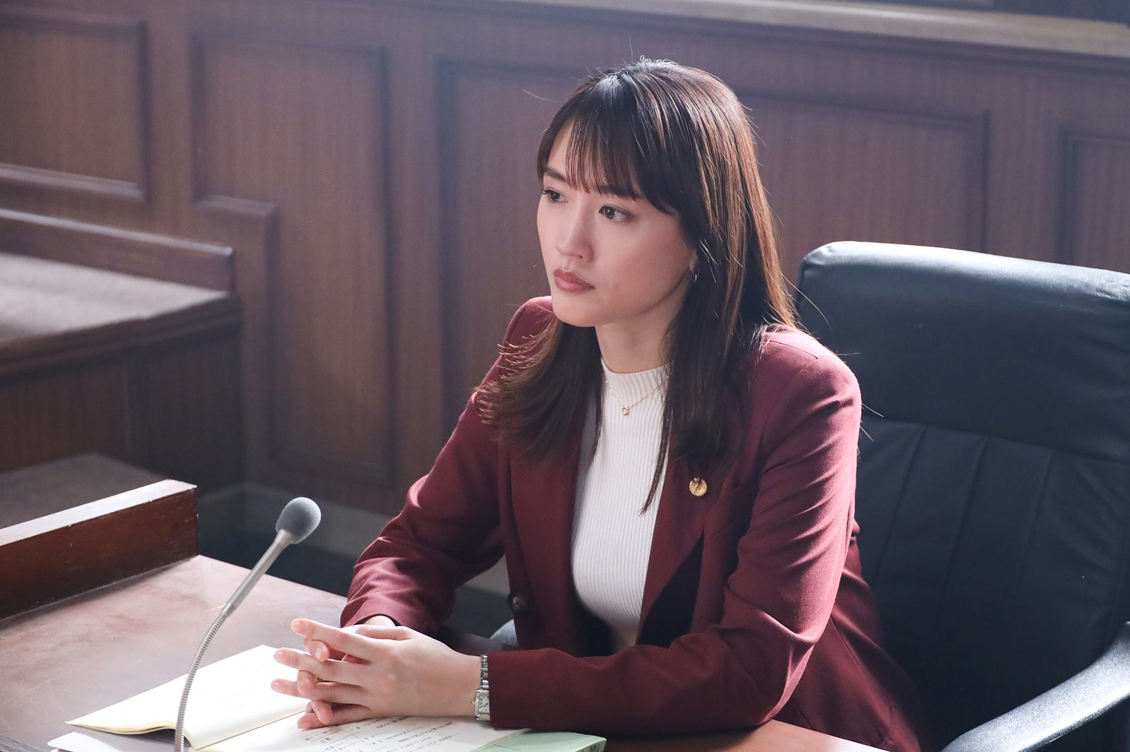 綾瀬はるか／「元彼の遺言状」第10話より（C）フジテレビ