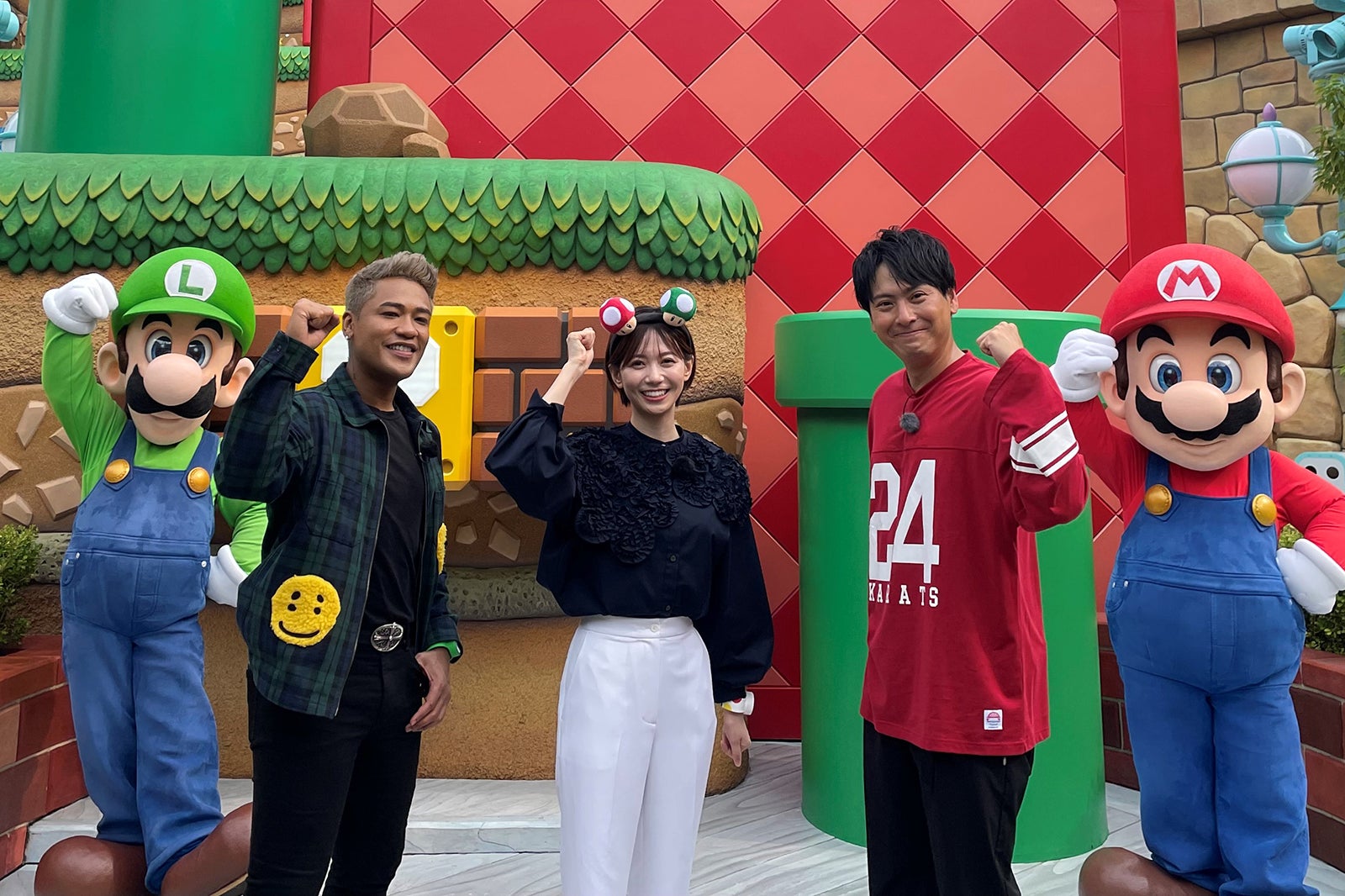 三代目JSB山下健二郎＆ELLY「ZIP！」特集でUSJへ お揃い眼鏡で