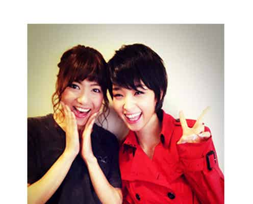 宮澤佐江、剛力彩芽と密着2ショット「実は仲良し」