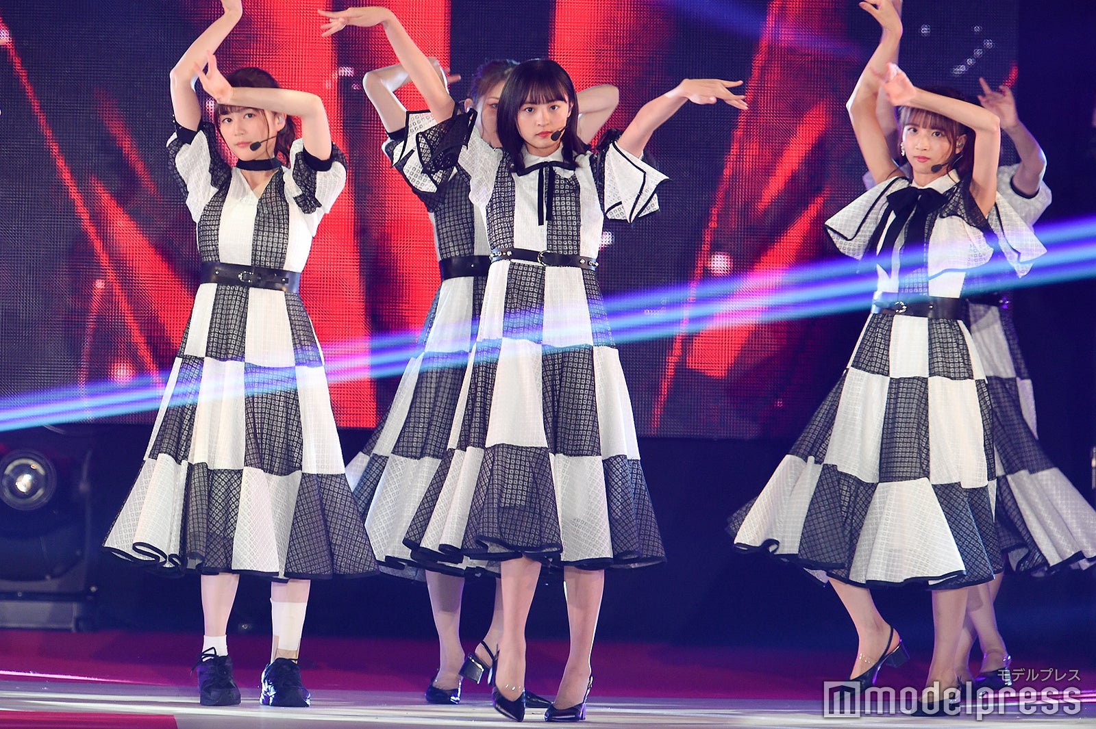 生田絵梨花、遠藤さくら、佐藤楓（C）モデルプレス