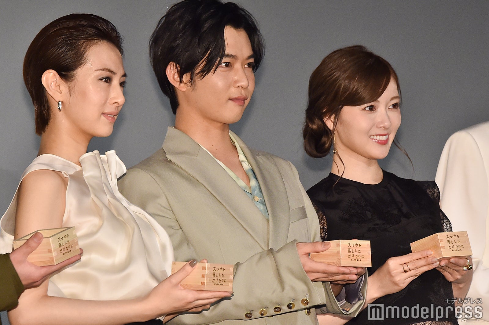 北川景子、千葉雄大、白石麻衣 （C）モデルプレス