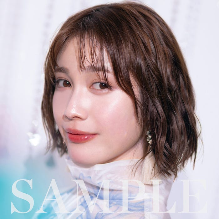 「YURIKA NAKAMURA  OFFICIAL CALENDAR 2022.4-2023.3」特典カット(C)SDP