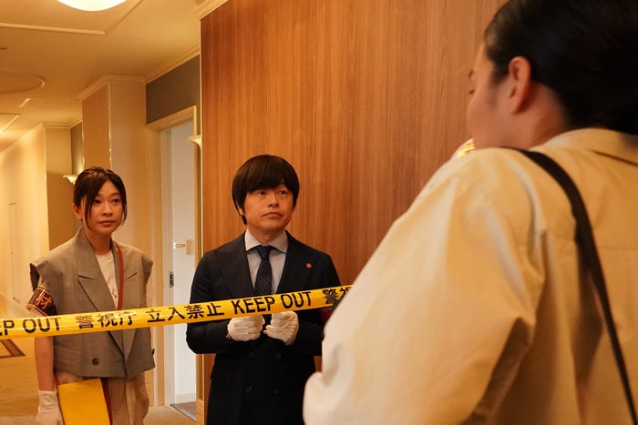 篠原涼子、バカリズム「イップス」第10話より(C)フジテレビ