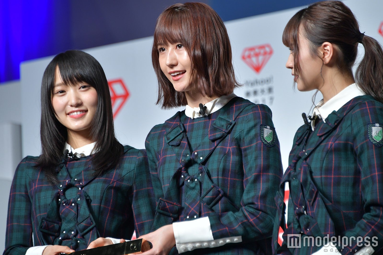 菅井友香、土生瑞穂、小林由依 （C）モデルプレス