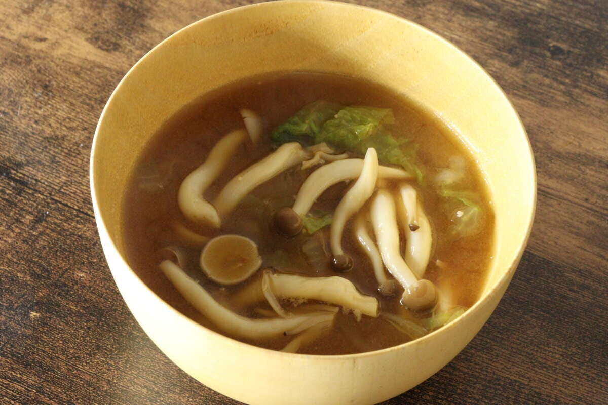 ダイソー 深みの素 ダイソーの深みの素でお味噌汁を作る