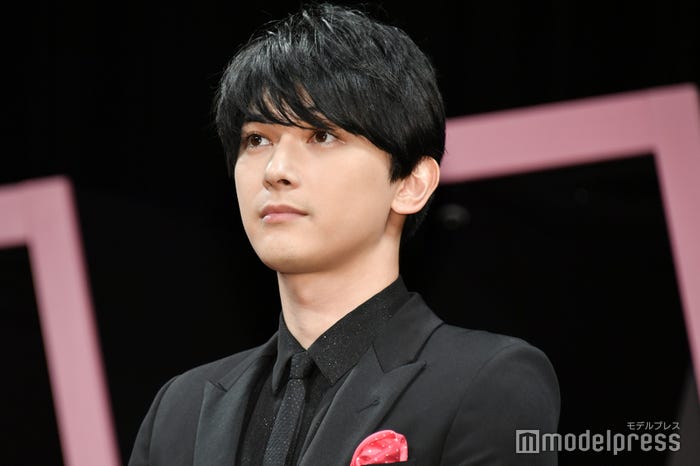 吉沢亮(C)モデルプレス