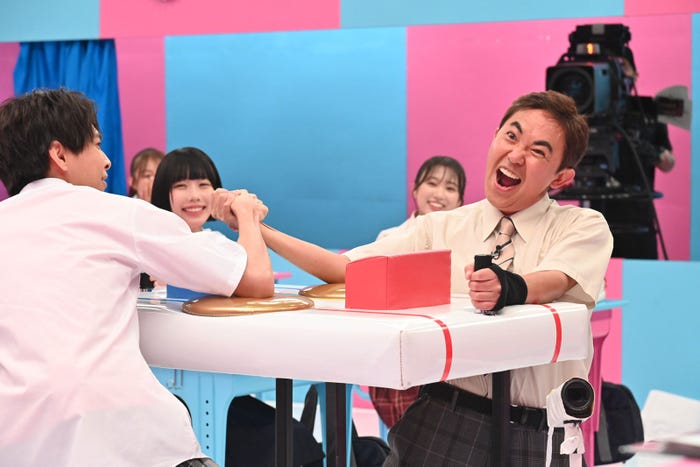 小宮璃央、林家三平(C)フジテレビ
