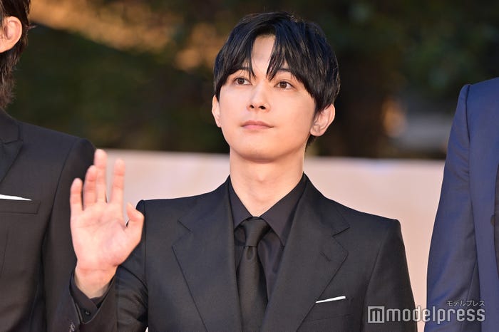 吉沢亮(C)モデルプレス