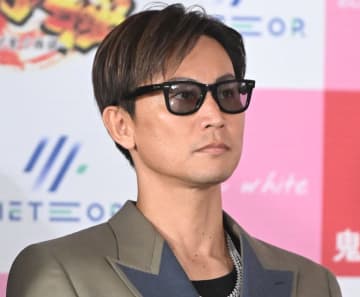 年商30億円のBD選手「税金は払ってます それは普通の事であって当たり前の義務」高級愛車の写真とともに投稿