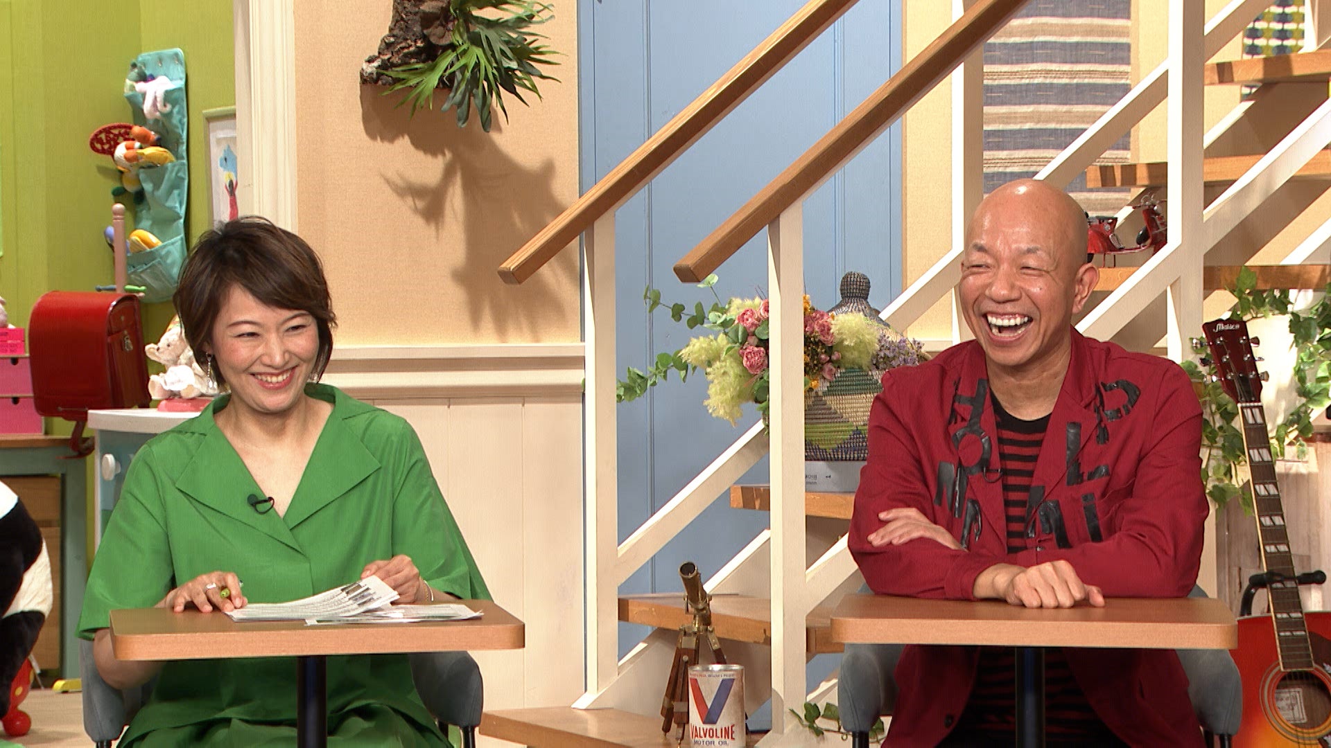 下平さやかアナウンサー、小峠英二（C）テレビ朝日