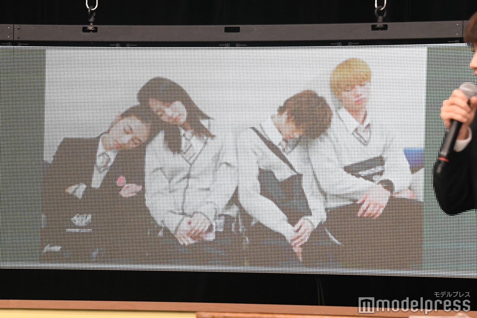 豊田裕大が公開「御上先生」キャストの寝顔（C）モデルプレス