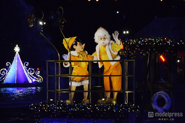 「カラー・オブ・クリスマス」ピノキオ、ゼペット