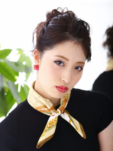 おでこ出しのヘアアレンジ集 髪の長さ別の前髪アップスタイルをご紹介 モデルプレス おでこ出しのヘアアレンジ集 髪の長さ別の前髪アップスタイルをご紹介 モデルプレス