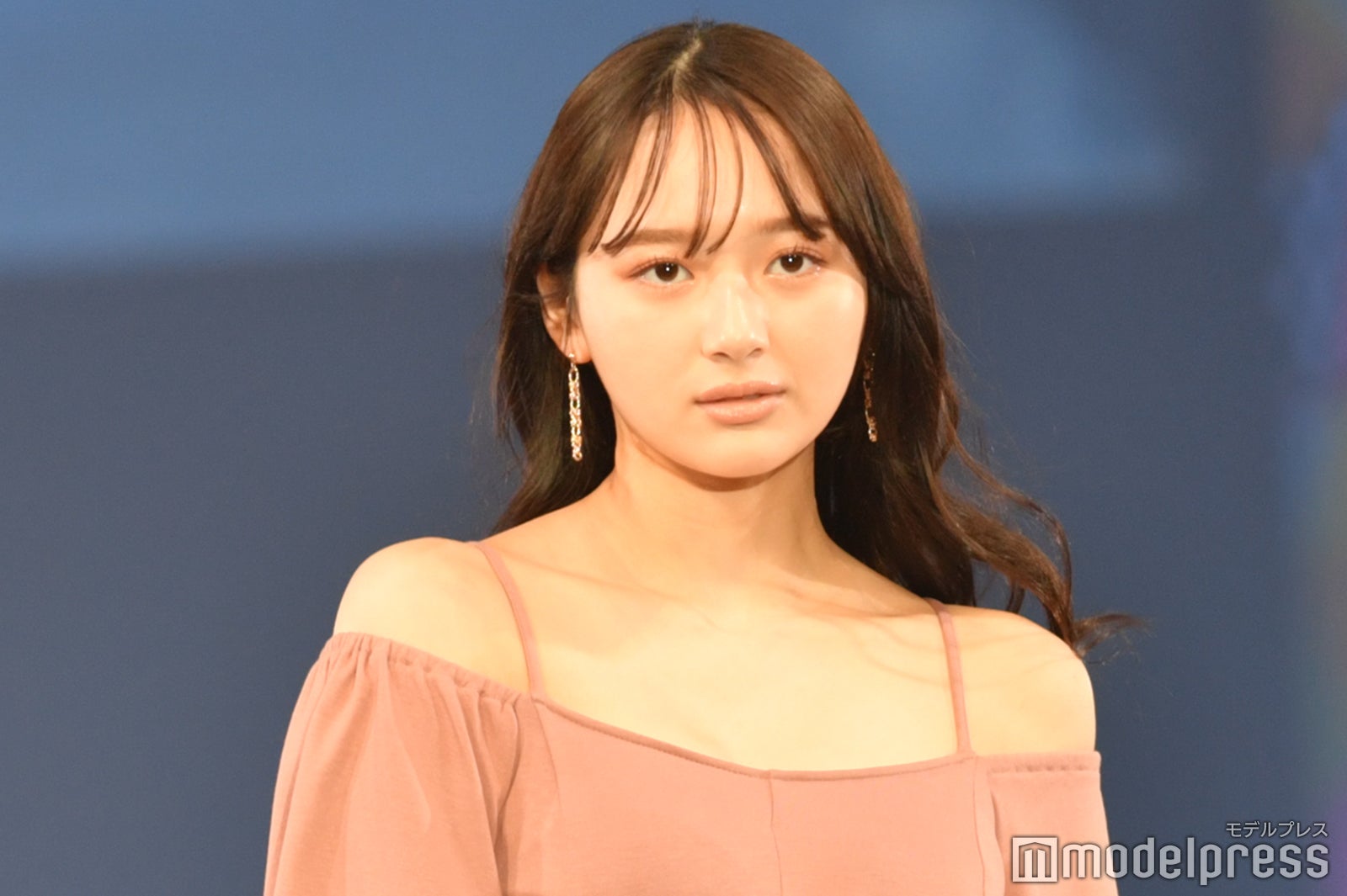 加藤栞（C）モデルプレス