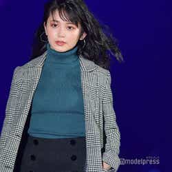 モデルプレス - “ティーンのカリスマ”久間田琳加、大人化にドキッ ショートパンツで美脚披露<TGC北九州2018>