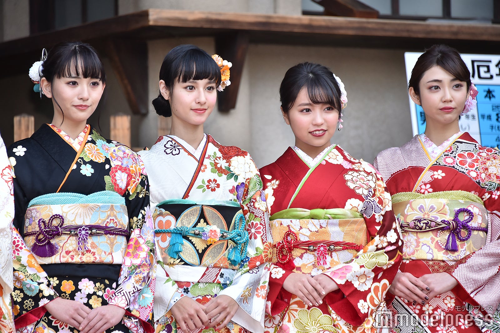 浅川梨奈、大幡しえり、大原優乃、山谷花純（C）モデルプレス