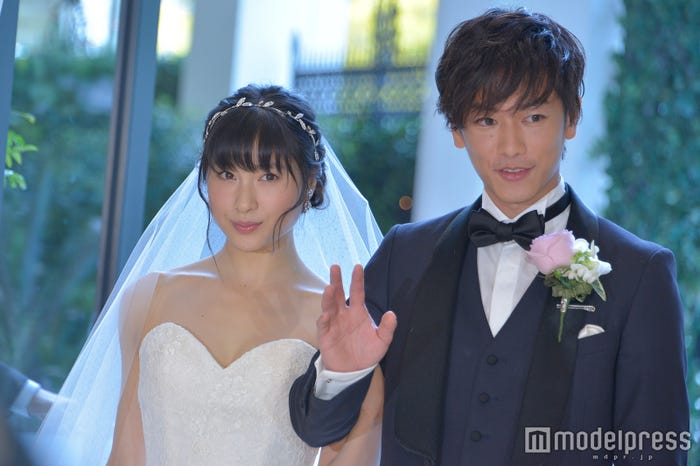 土屋太鳳、佐藤健 (C)モデルプレス