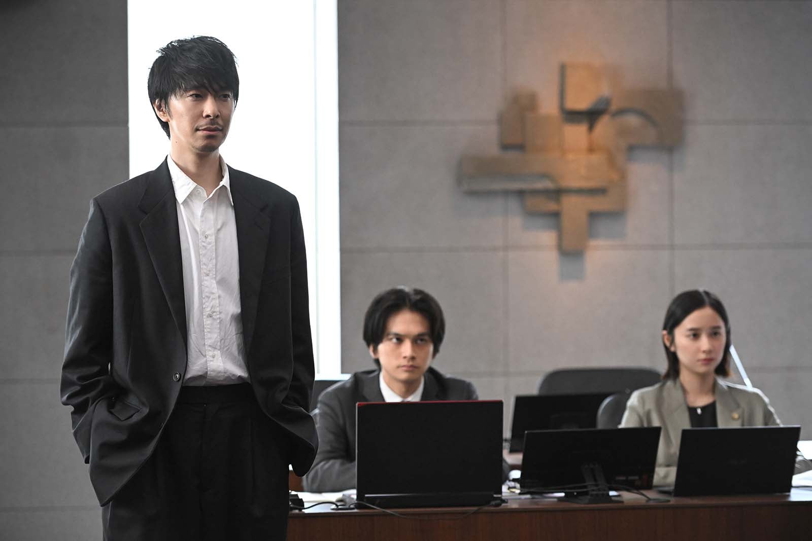 長谷川博己、北村匠海、堀田真由「アンチヒーロー」最終話より（C）TBS