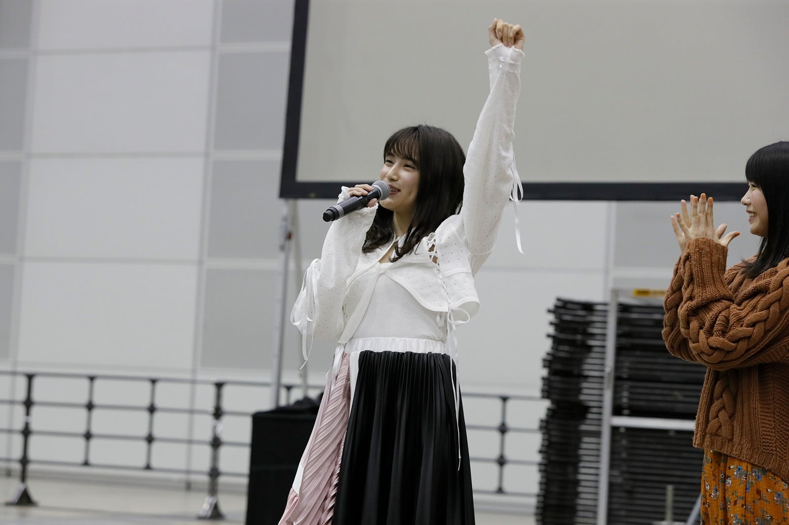 入山杏奈（C）AKS