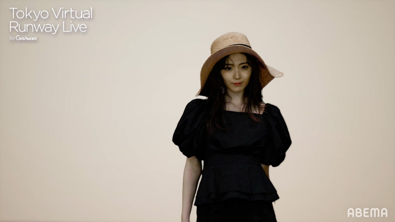 鈴木愛理（C）Tokyo Virtual Runway Live by GirlsAward （C）AbemaTV, Inc.