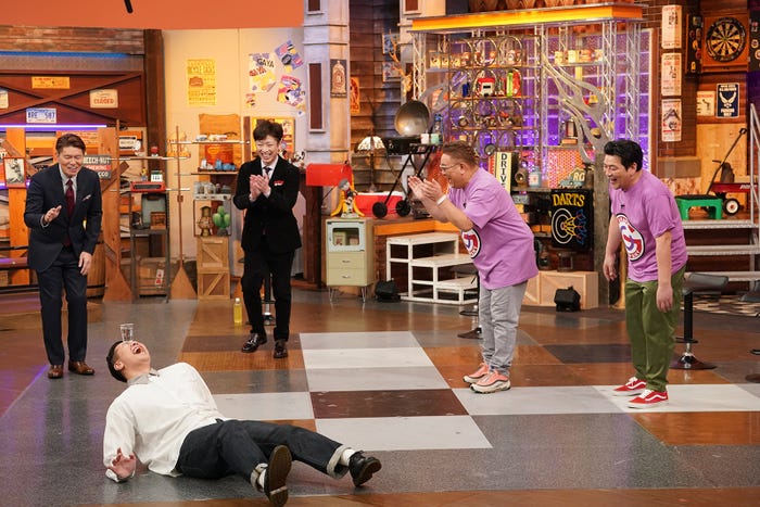 ヒロミ、後藤輝基、サンドウィッチマン、長田庄平 (C)日本テレビ