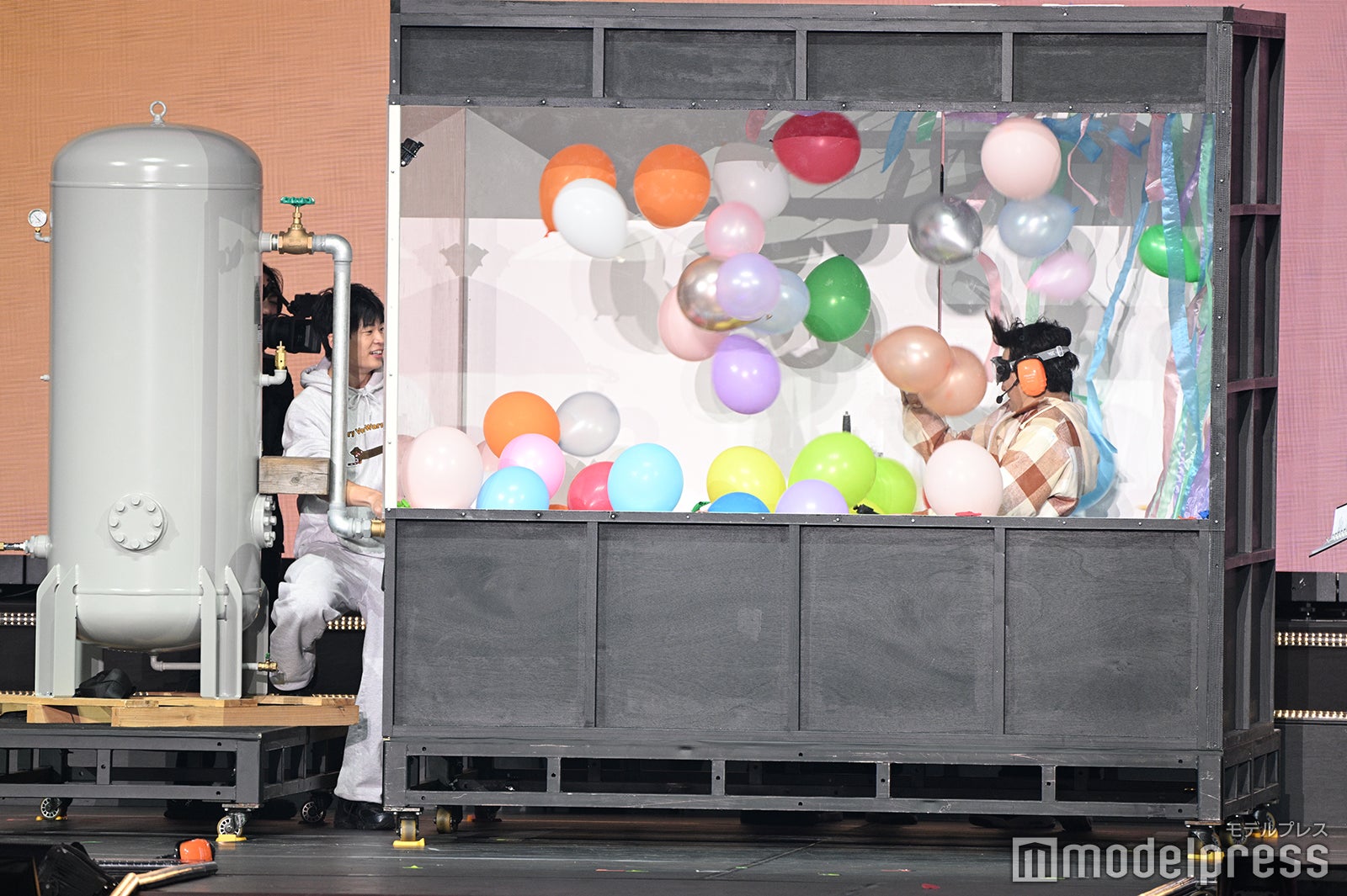 すしらーめんりく、カンタ（水溜りボンド）（C）モデルプレス