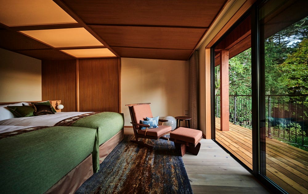 「THE HIRAMATSU 軽井沢 御代田」半露天温泉風呂や特別な食体験を楽しむ山麓のオーベルジュ