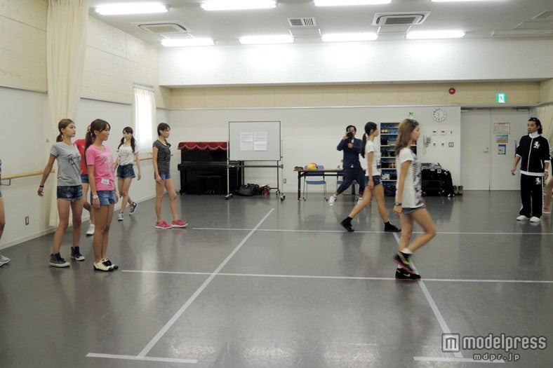 ウォーキングレッスンの様子／（C）Miss TGC 2014