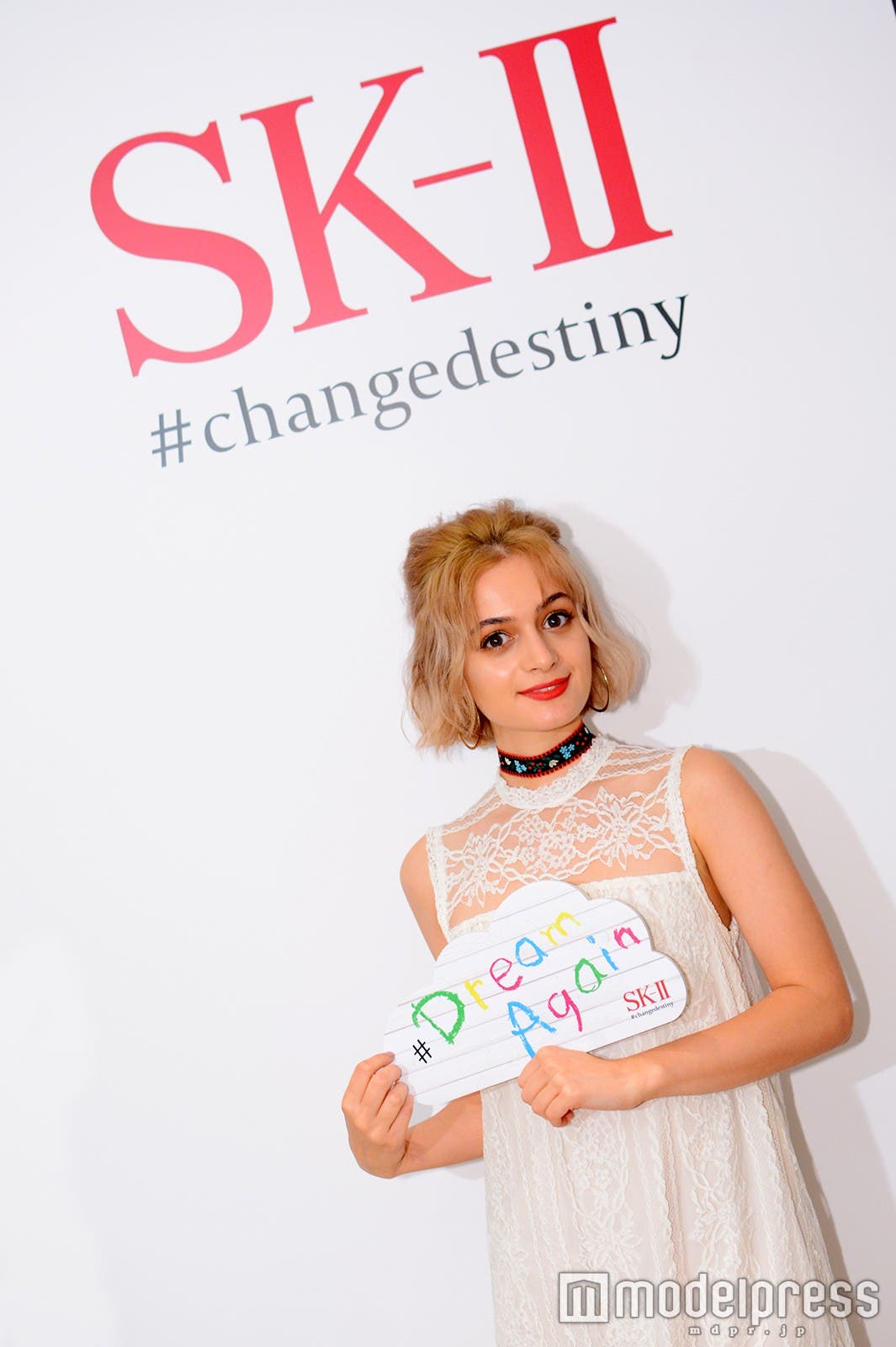 ラウラ(C)モデルプレス