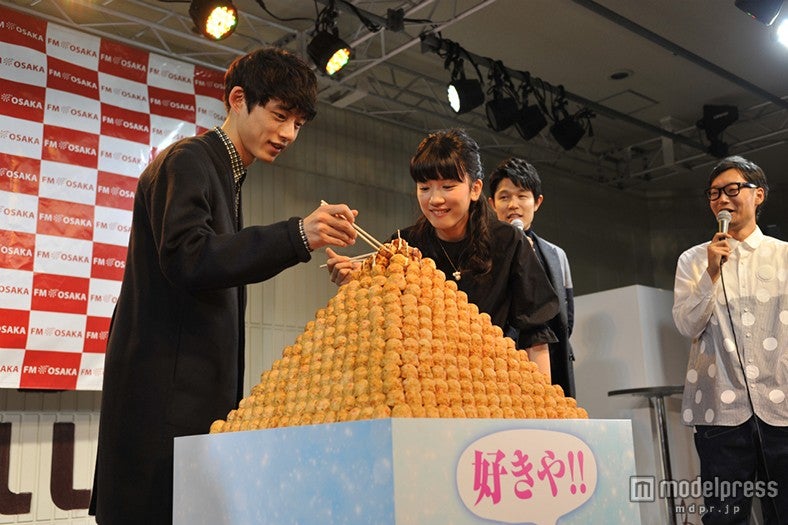 30kg分のたこ焼きタワーに仰天