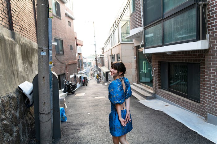 「Bailar 山本舞香1stフォト&スタイルブック」より(画像提供:宝島社)