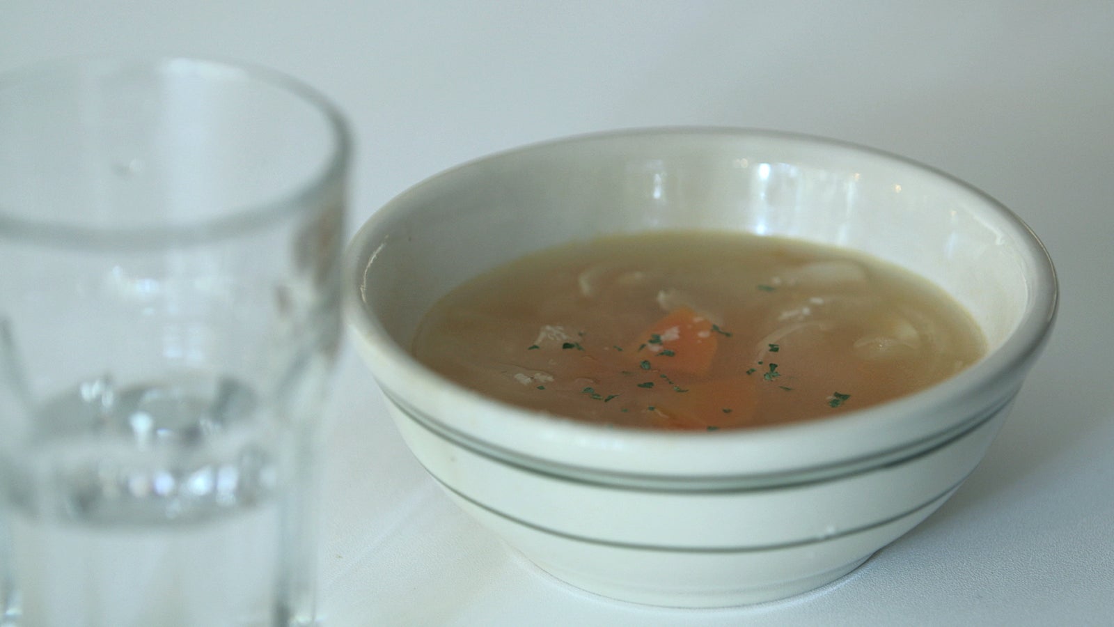 雄大が作ったスープ「TERRACE HOUSE OPENING NEW DOORS」2nd WEEK（C）フジテレビ／イースト・エンタテインメント