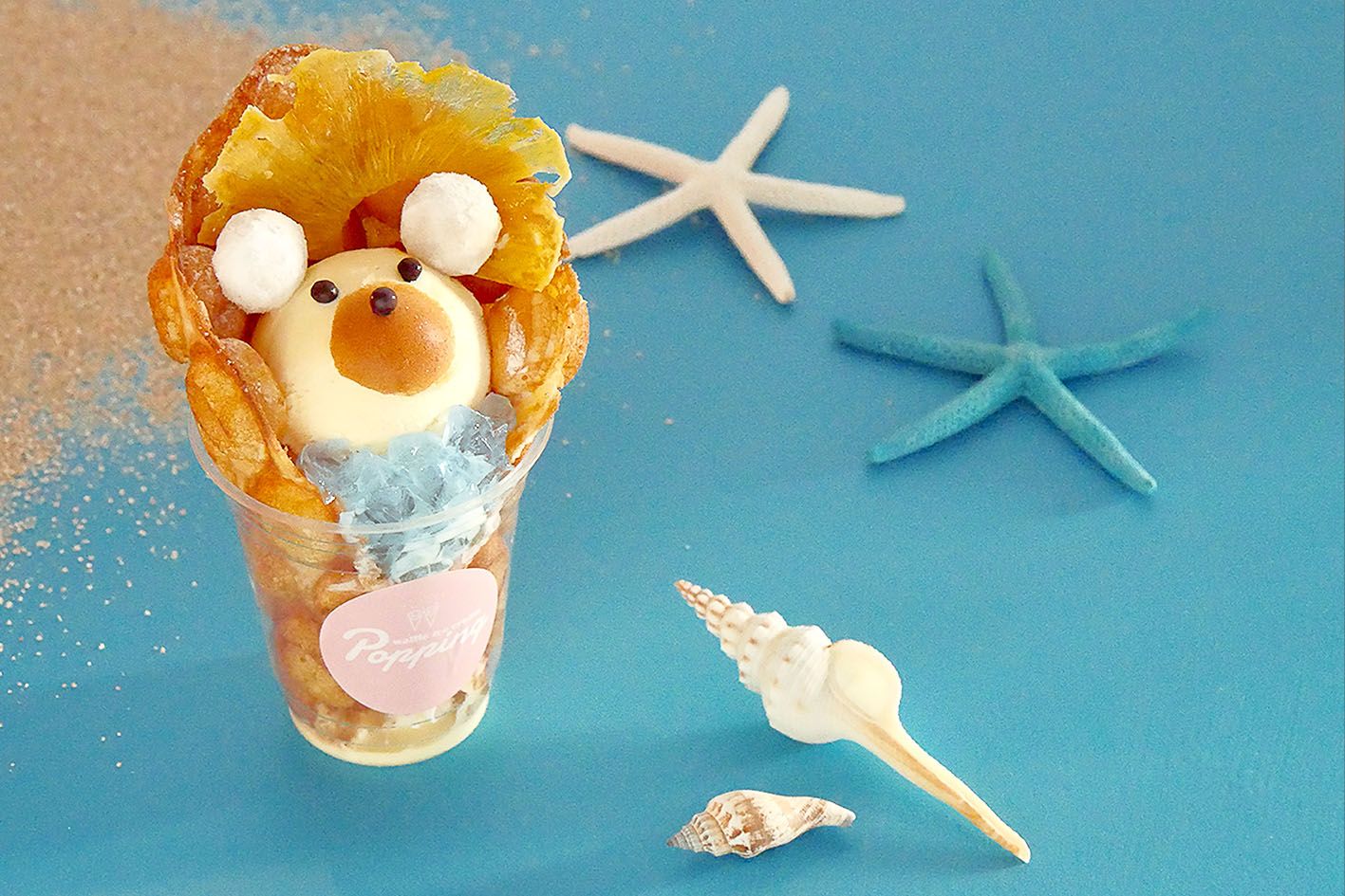 白くまワッフル（800円・税込）／画像提供：ブルームダイニングサービス